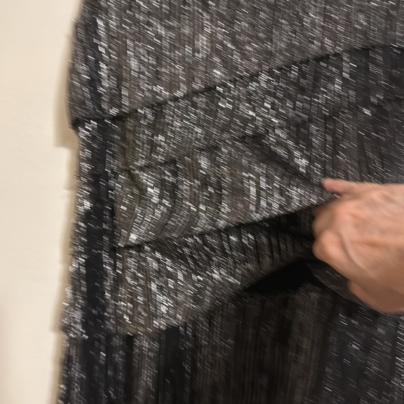 🌹CONNECTED APPAREL BLACK/SILVER SPARKLE RUFFLE DRESS - Picture 2 of 6